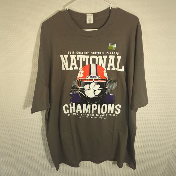 Clemson Tigers 2016 National Champions Men’s 2XL Gray Gildan Cotton Football Tee - Picture 1 of 5